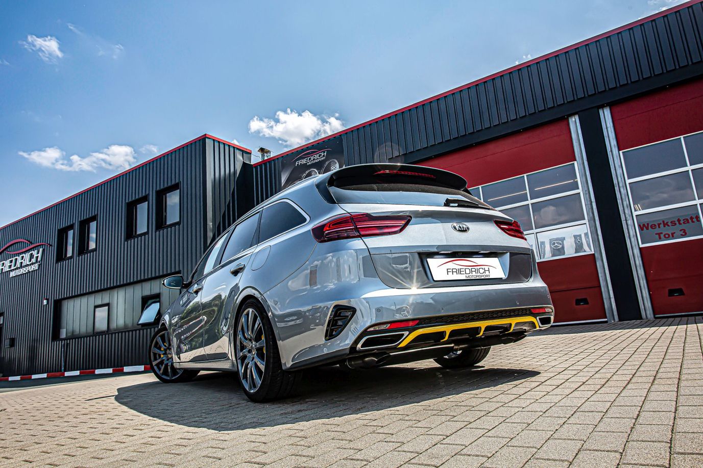 Friedrich Motorsport Duplex Sportendschalldämpfer Foto