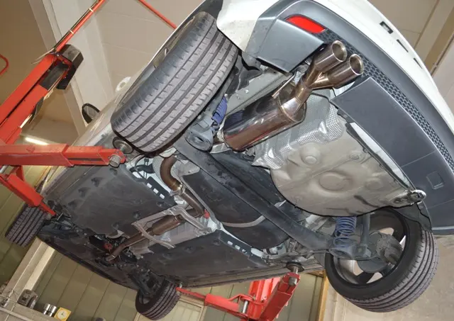 Friedrich Motorsport 70mm Anlage Audi A1 Tuning Foto