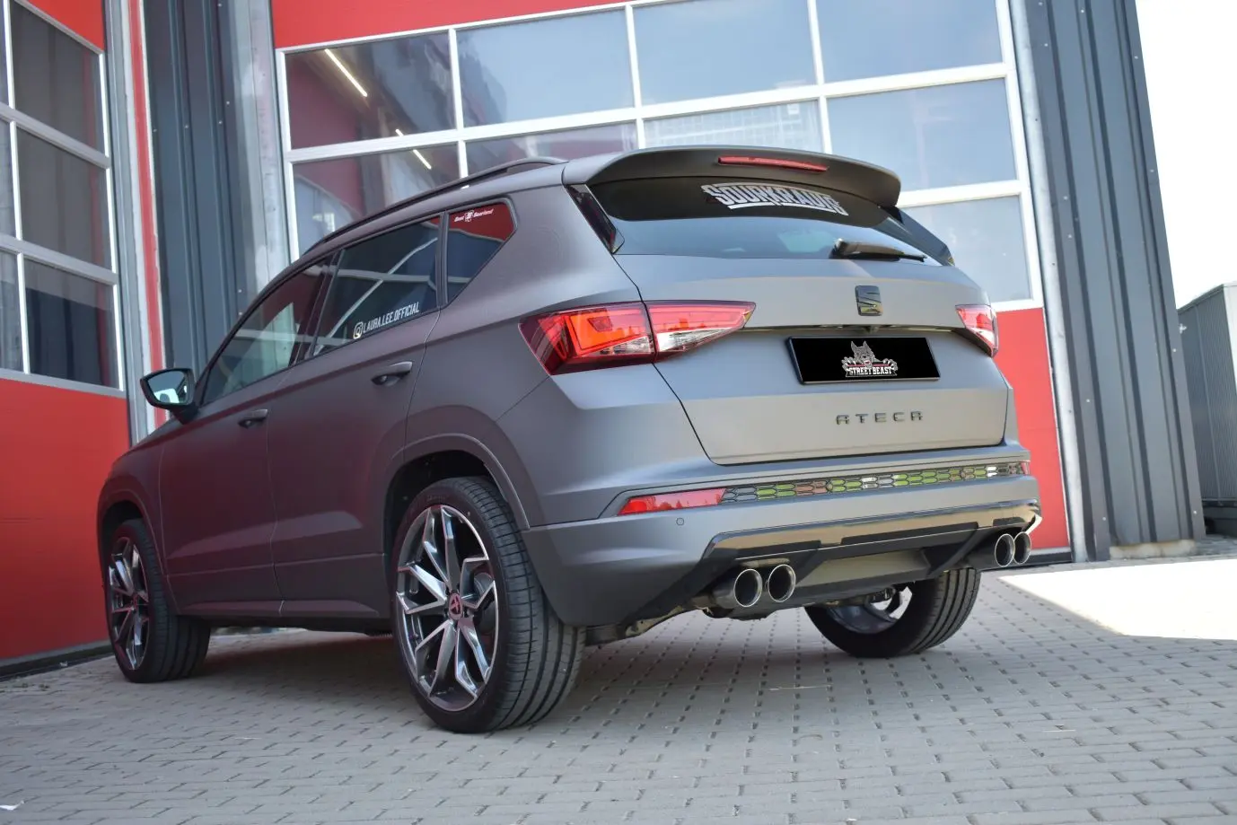 StreetBeast 76mm Duplex-Anlage für Seat Ateca 