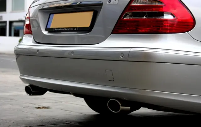 ULTER SPORT Auspuffblenden für Mercedes W211 Foto