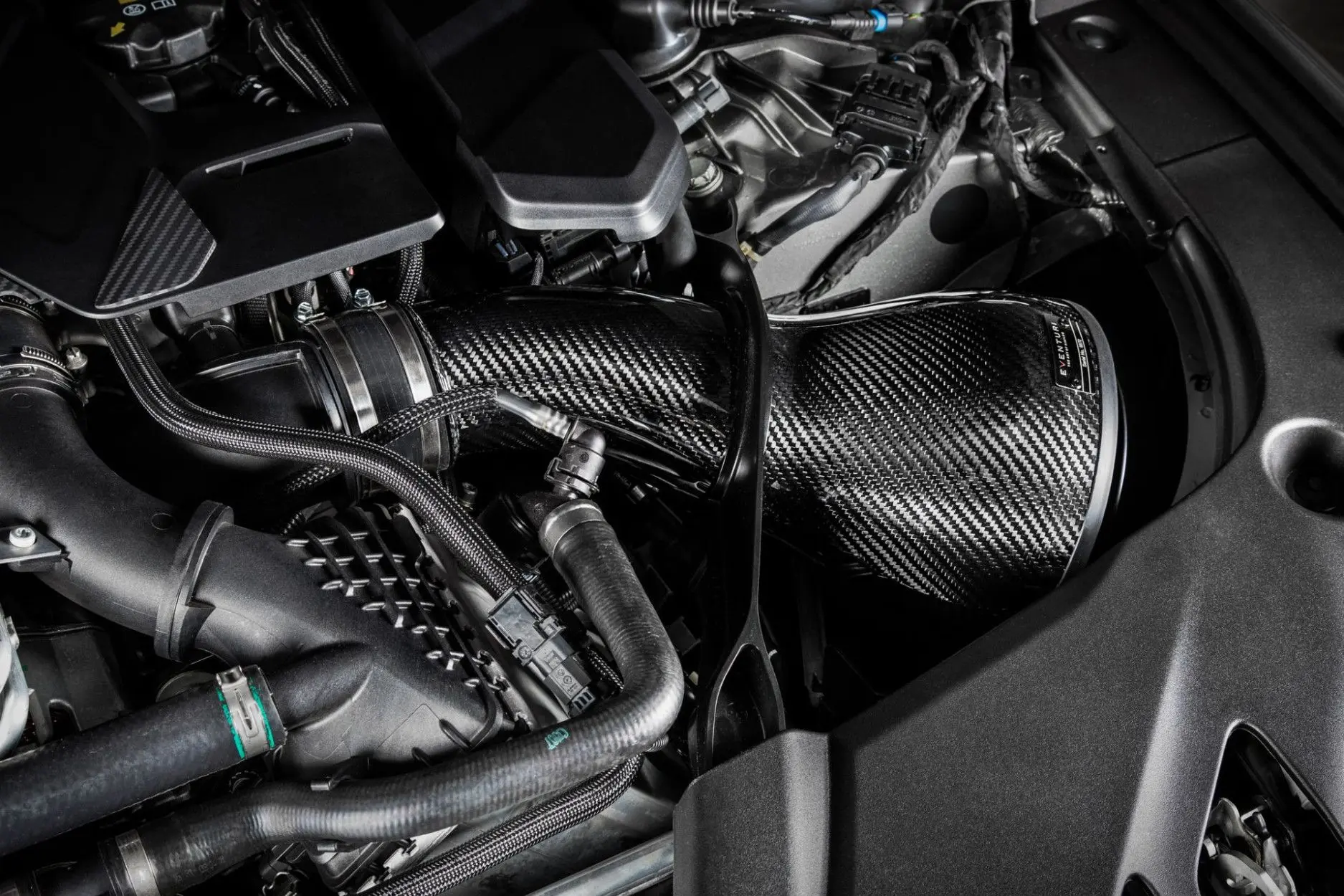 Eventuri Carbon Ansaugsystem für BMW F90 M5 & F92 M8 wo kaufen