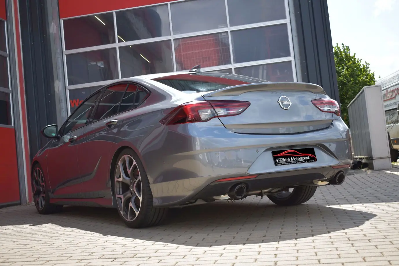 Friedrich Motorsport Duplex-Endschalldämpfer Opel Foto