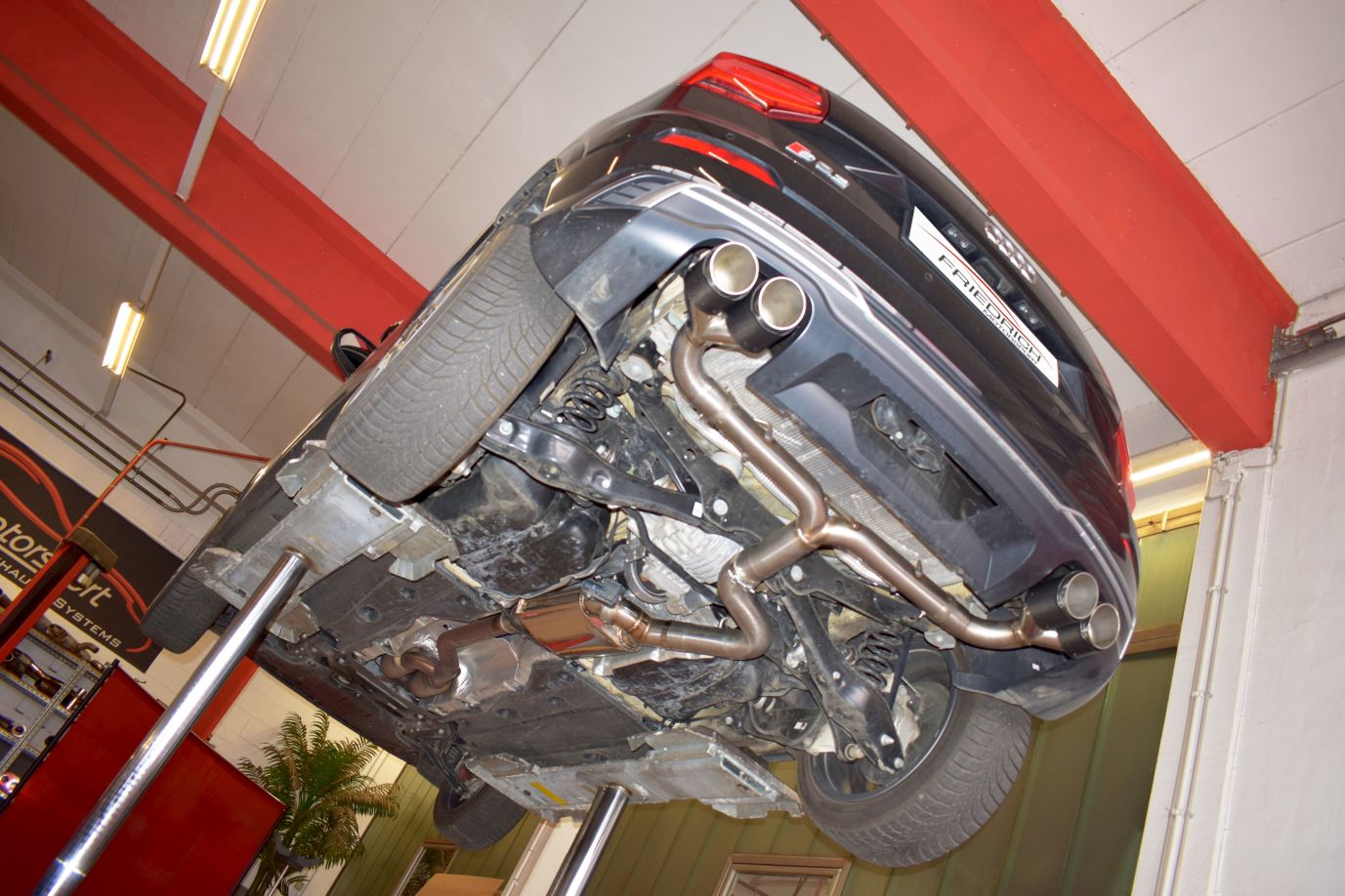  Friedrich Motorsport Duplex-Anlage Audi SQ2 GA