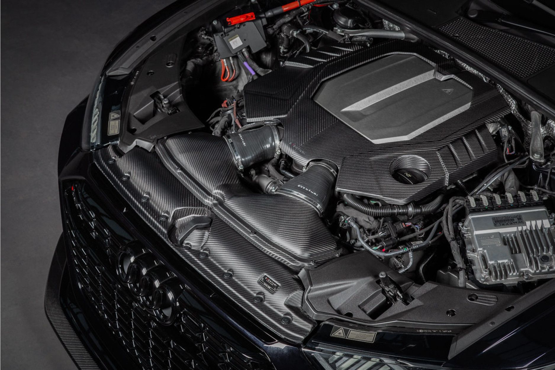 Eventuri Carbon Motorabdeckung Audi C8 RS6 RS7 Tuning