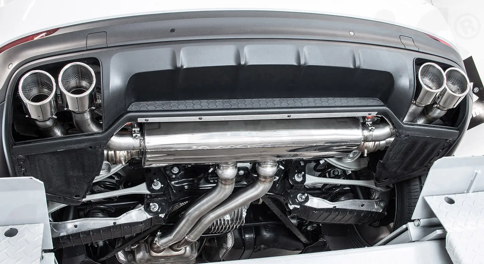 CARGRAPHIC Sportauspuff für Porsche Cayenne 3 Details