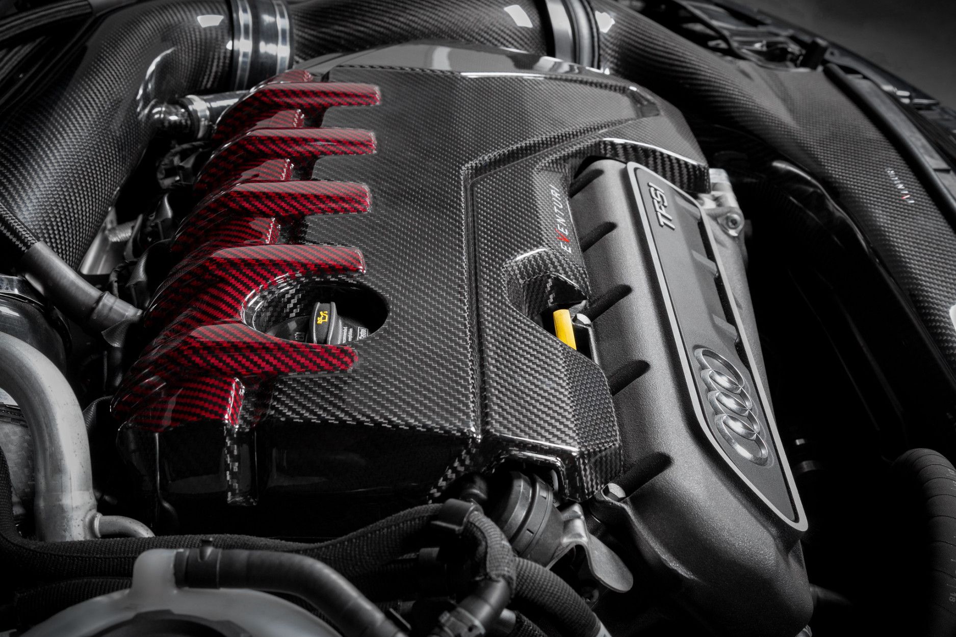 Eventuri Carbon Motorabdeckung für Audi RS3 & TTRS Tuning