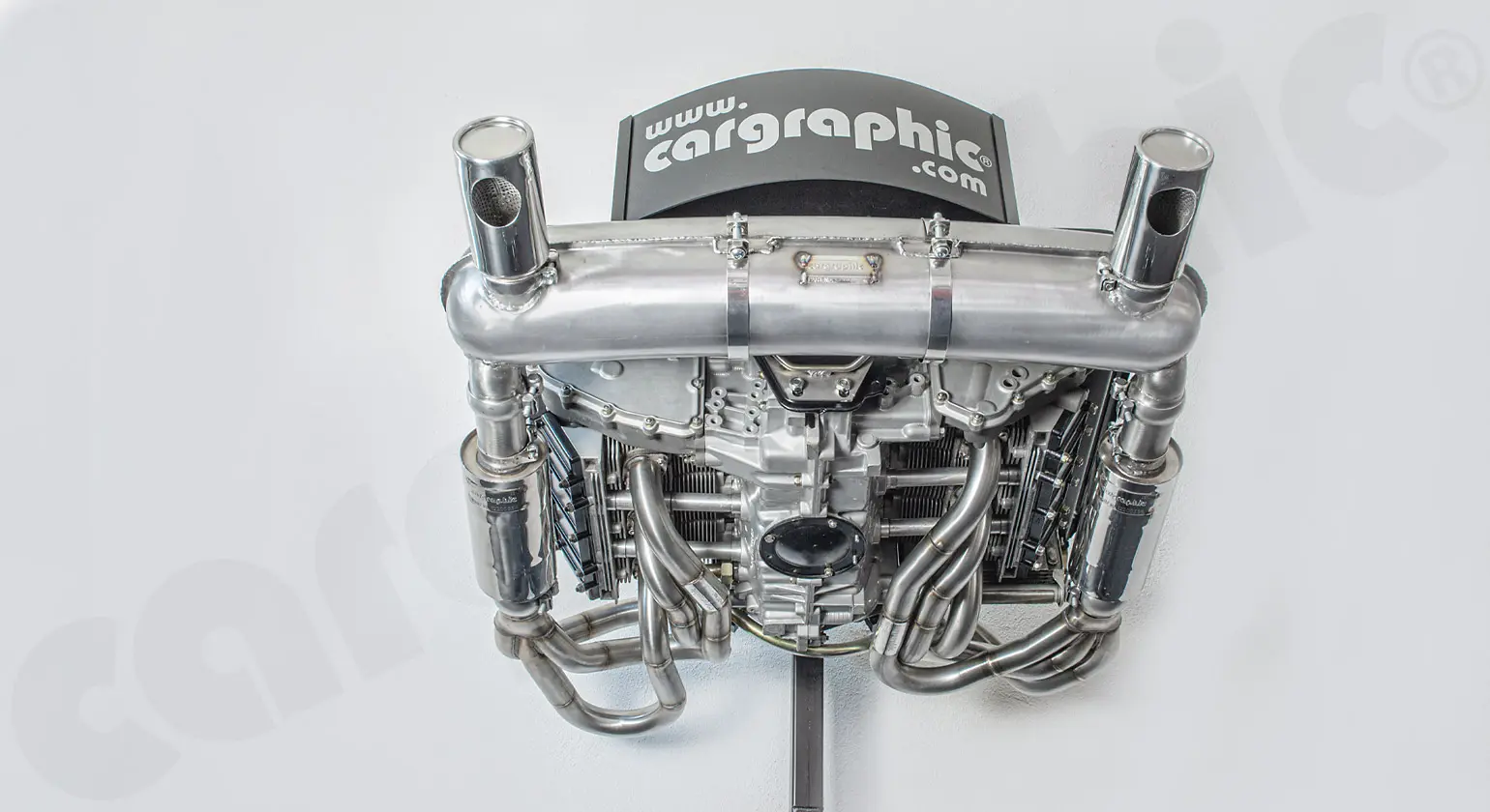 CARGRAPHIC Motorsport Abgasanlage für Porsche 911 Details