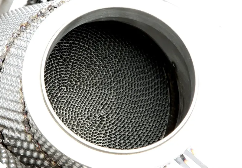 TA Technix Downpipe für BMW M5/M8 S63M Foto