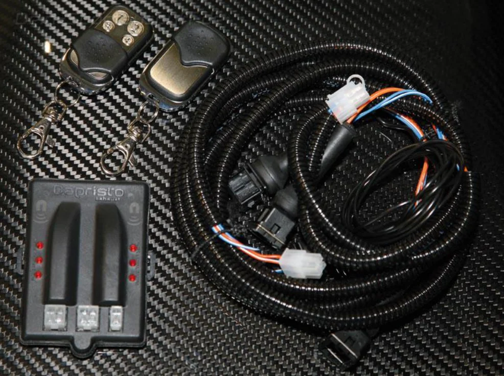 Capristo Abgasklappenkit inkl. Zubehör für Ferrari 355 Foto