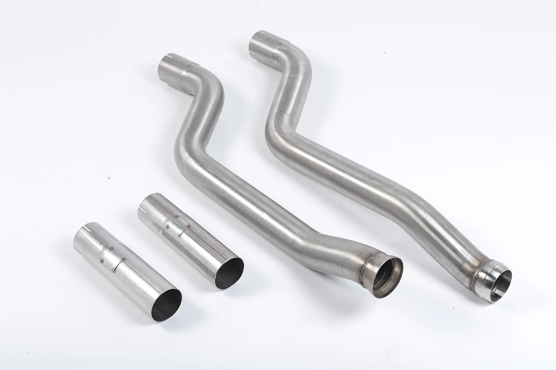Milltek Downpipe / Katersatzrohr für Mercedes-Benz C63 AMG W204 C204