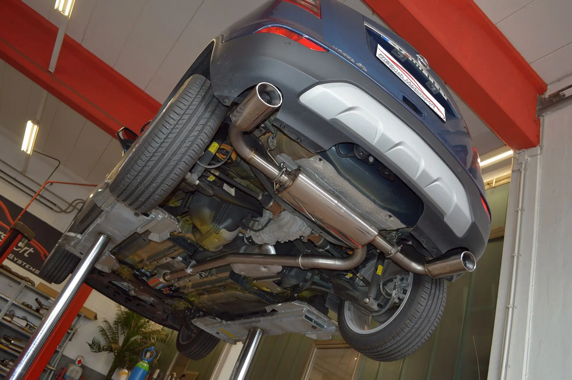 Friedrich Motorsport Duplexanlage für Opel Mokka Foto