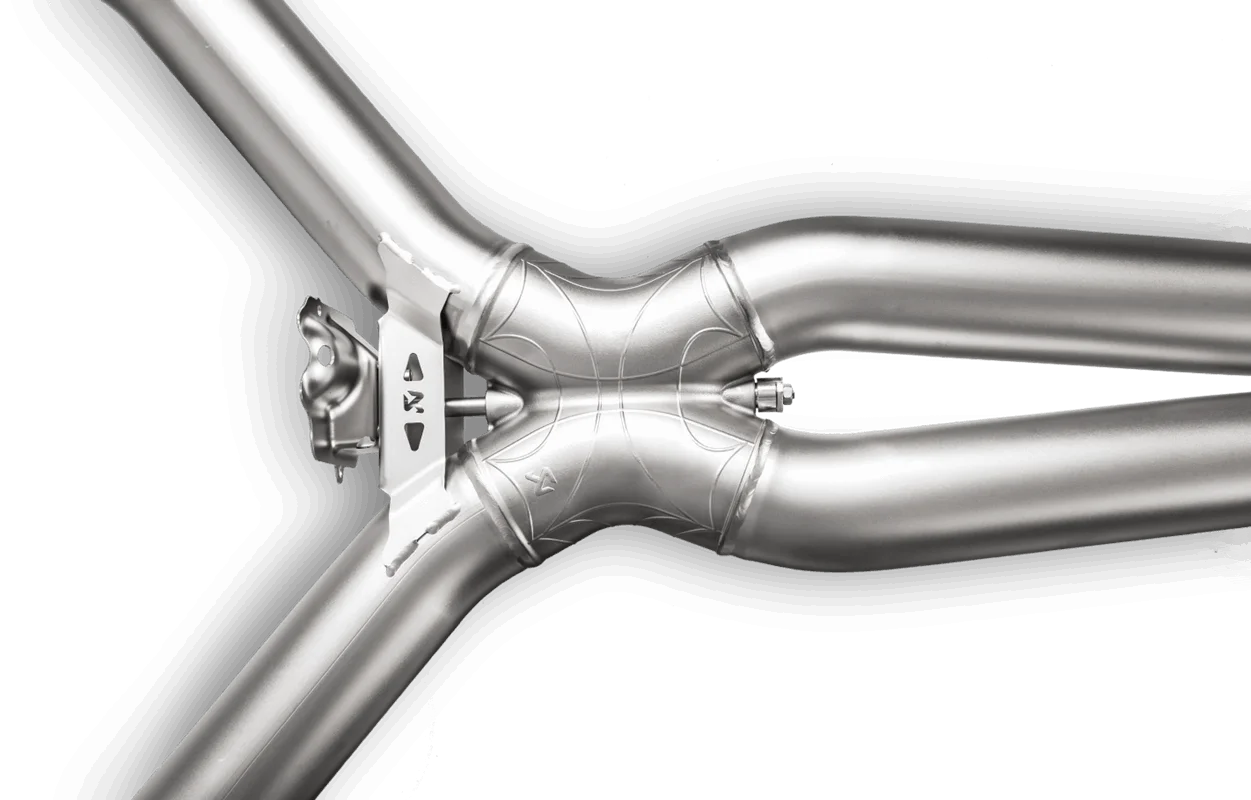 Akrapovic Evolution Line für Mercedes W205 C63 AMG Foto