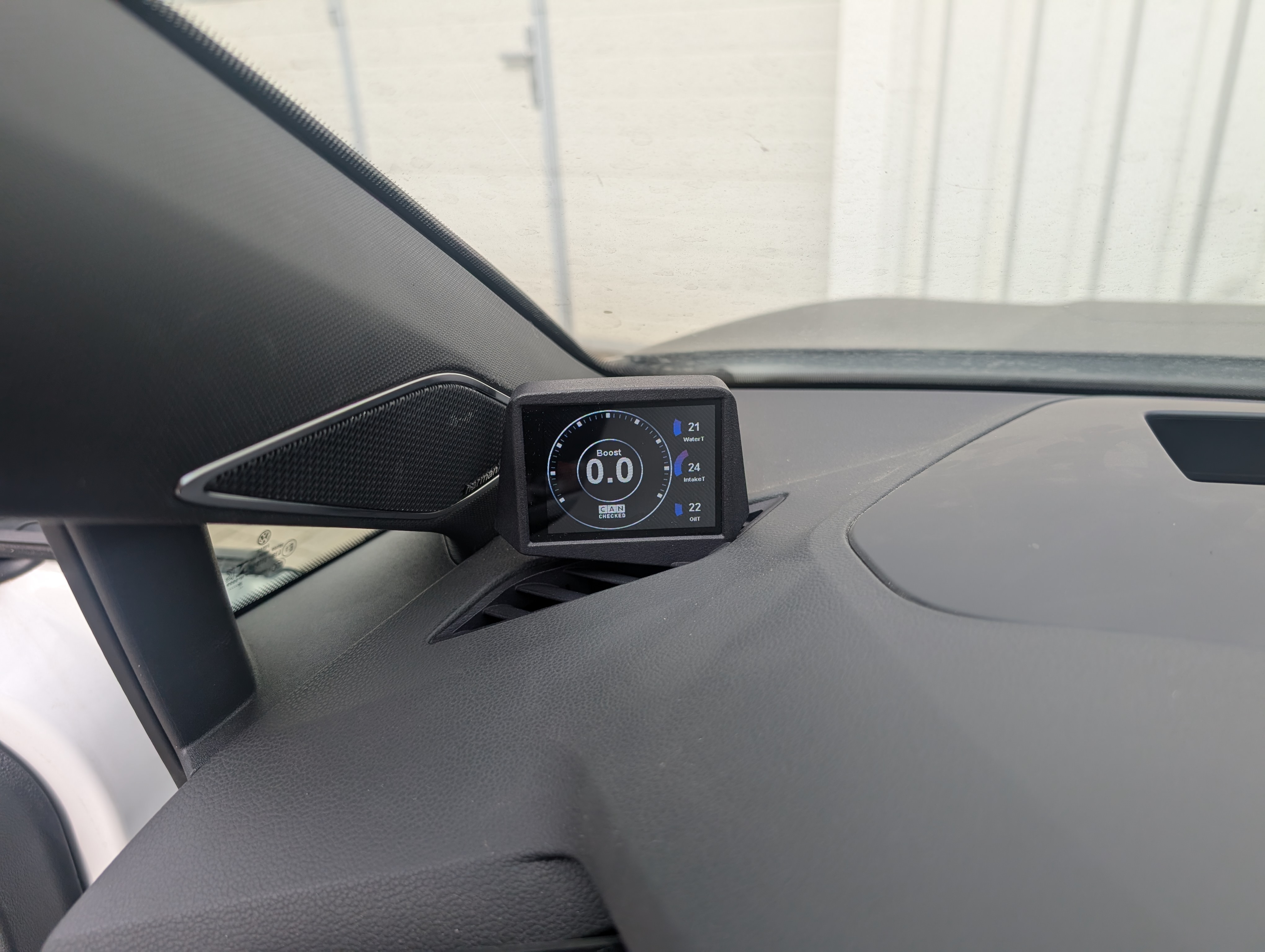 CANchecked MFD28 Gen2 Daten-Display für VW Golf MK8 günstig