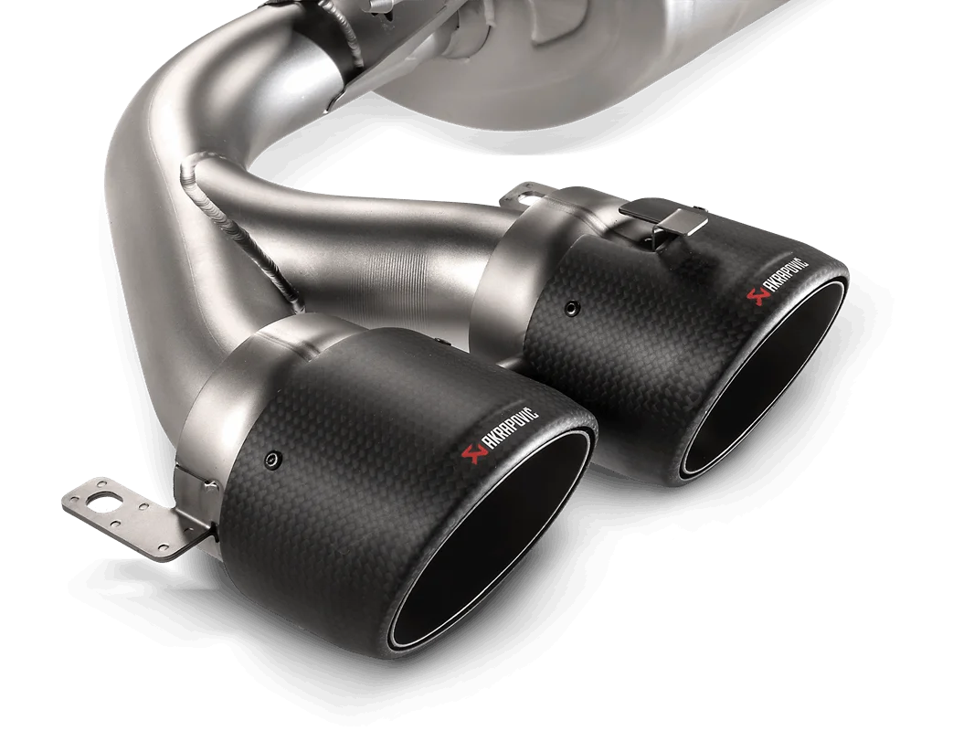 Akrapovic Slip-On Titanium für Mercedes CLA35 AMG Bild