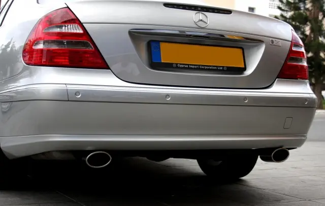 ULTER SPORT Auspuffblenden für Mercedes W211 günstig