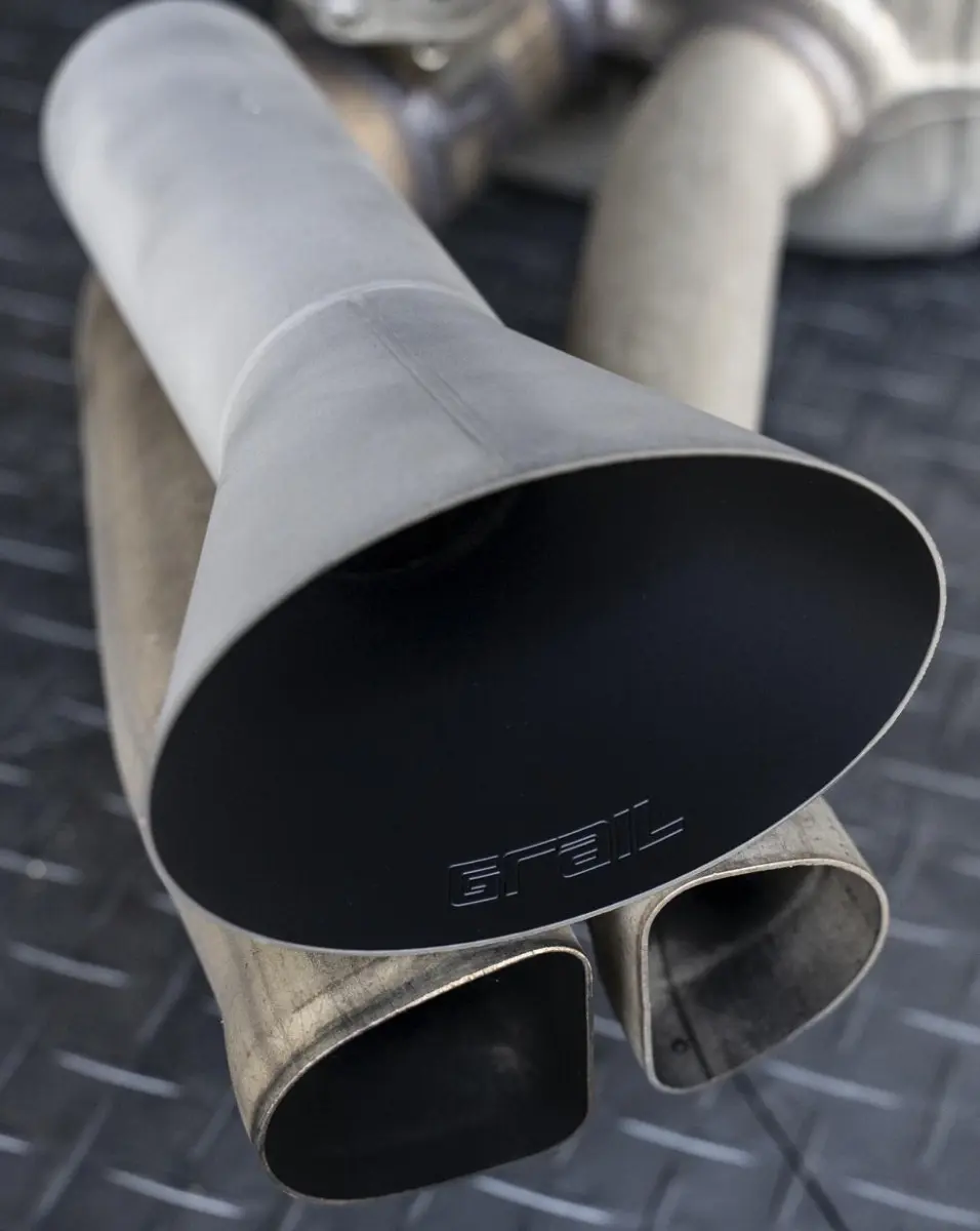 Grail Endrohrset für Audi RS3 8Y Limousine in Schwarz