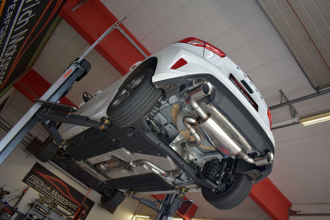 Friedrich Motorsport Duplex Ford Focus IV 5-Türer 