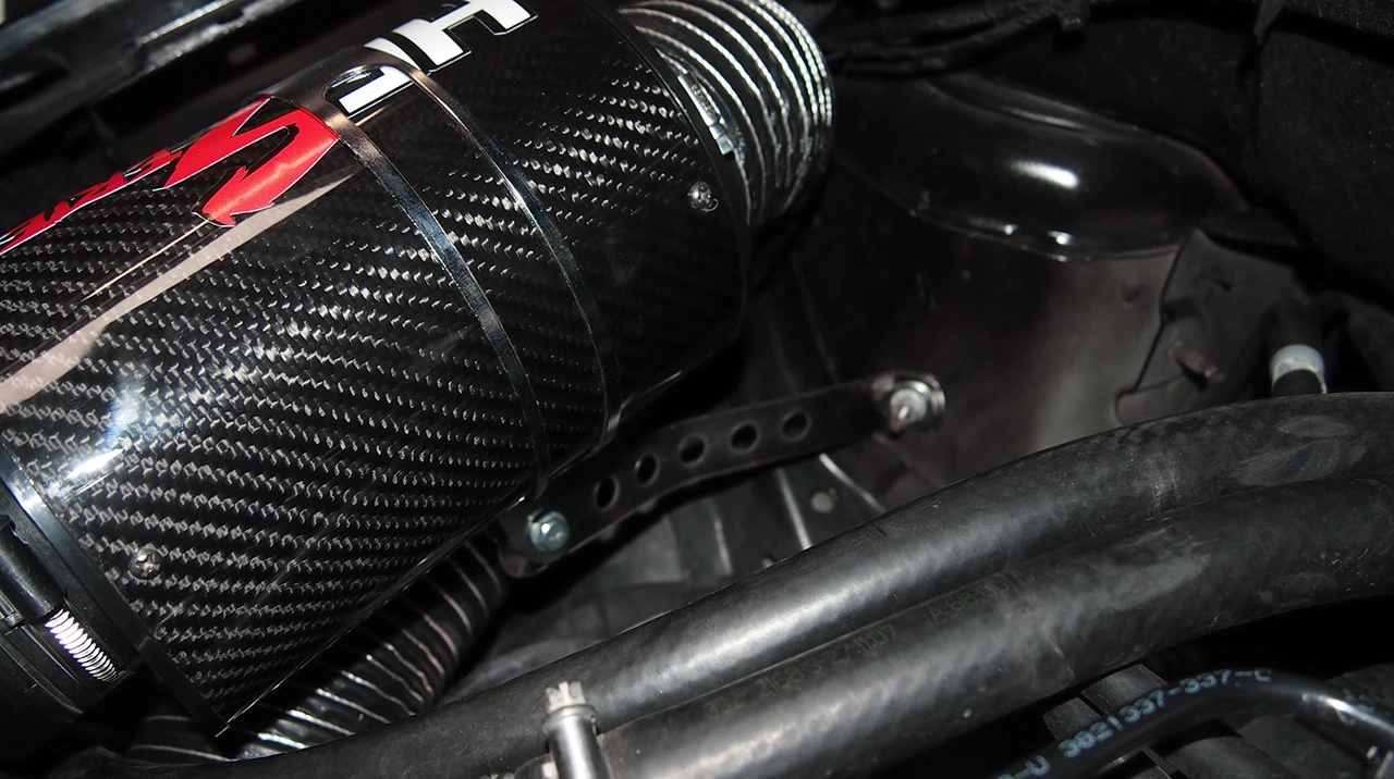 Air Intake für Fiat Punto & Alfa Romeo Mito 1.4 T-Jet Foto