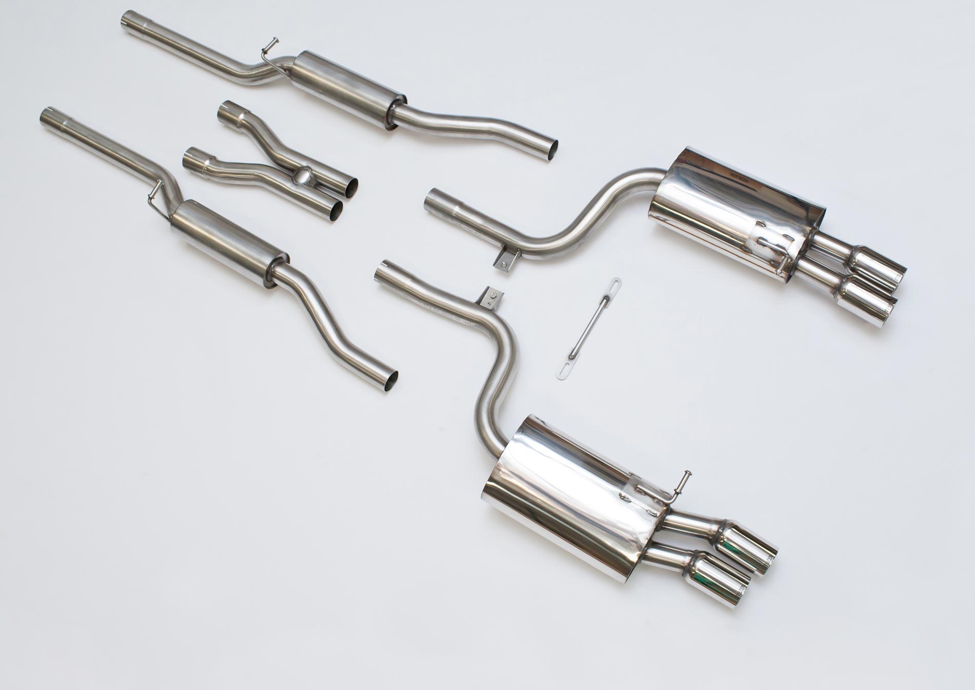 Milltek Komplettanlage (resonated) für Audi S4 B7