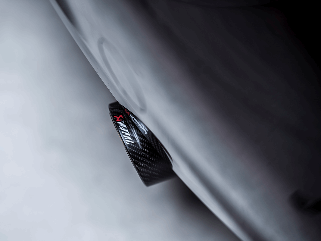 Akrapovic Slip-On Titanium für BMW 340i/440i günstig