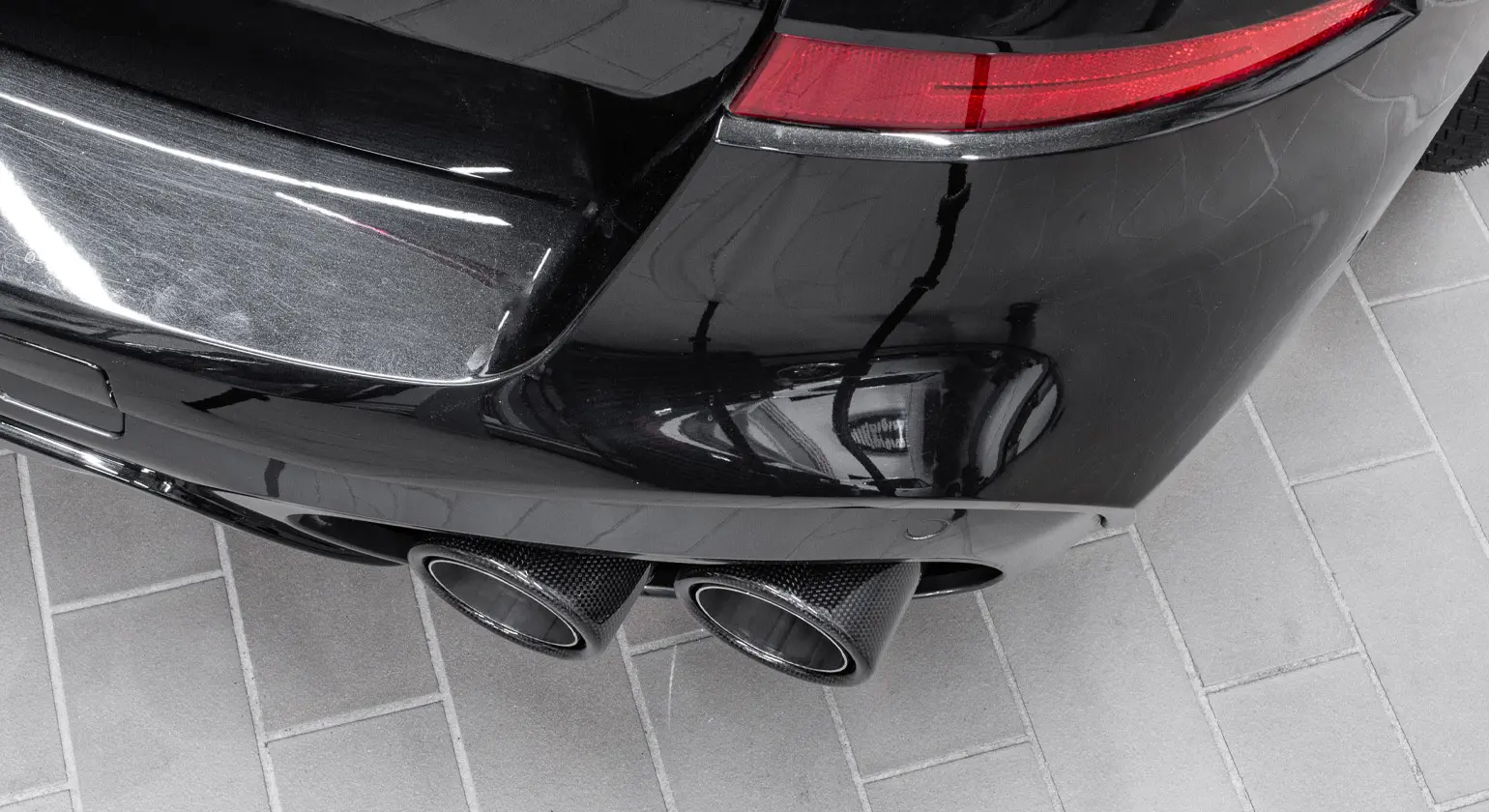 CARGRAPHIC Doppelendrohrsatz für BMW X5/X6 Anleitung