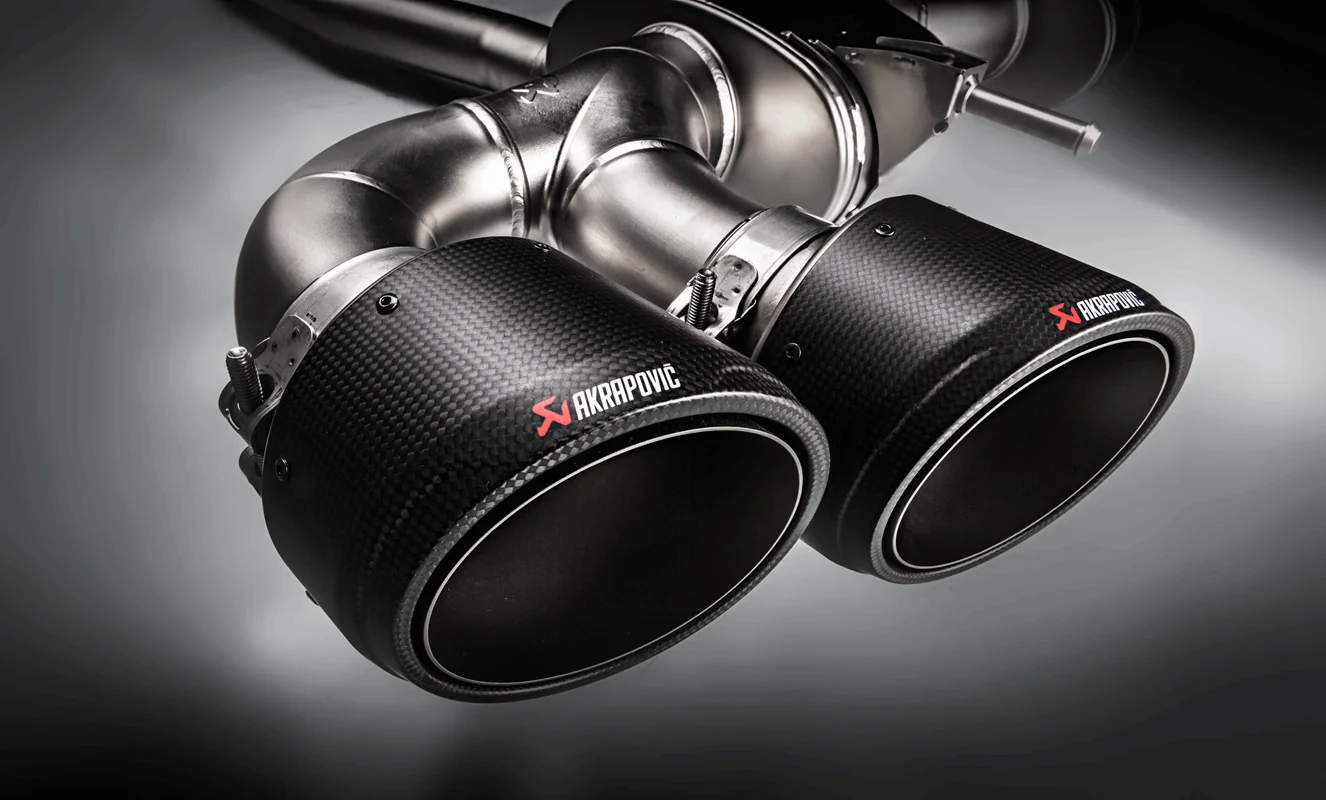 Akrapovic Evolution Line für Nissan GT-R R35 Bild