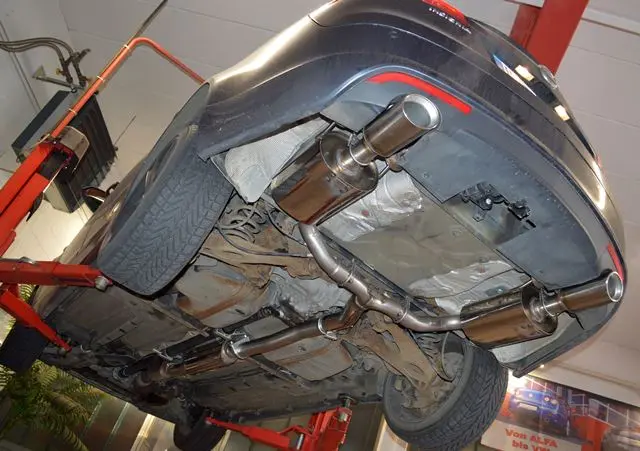 Friedrich Motorsport Duplex-Anlage für Opel Insignia Foto