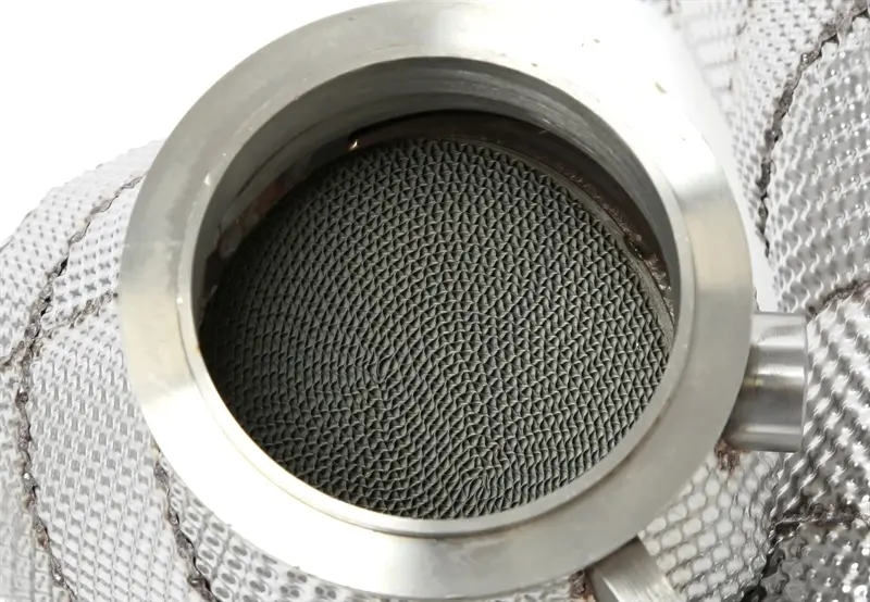 TA Technix Downpipe für BMW M5/M6 mit Sportkat Foto