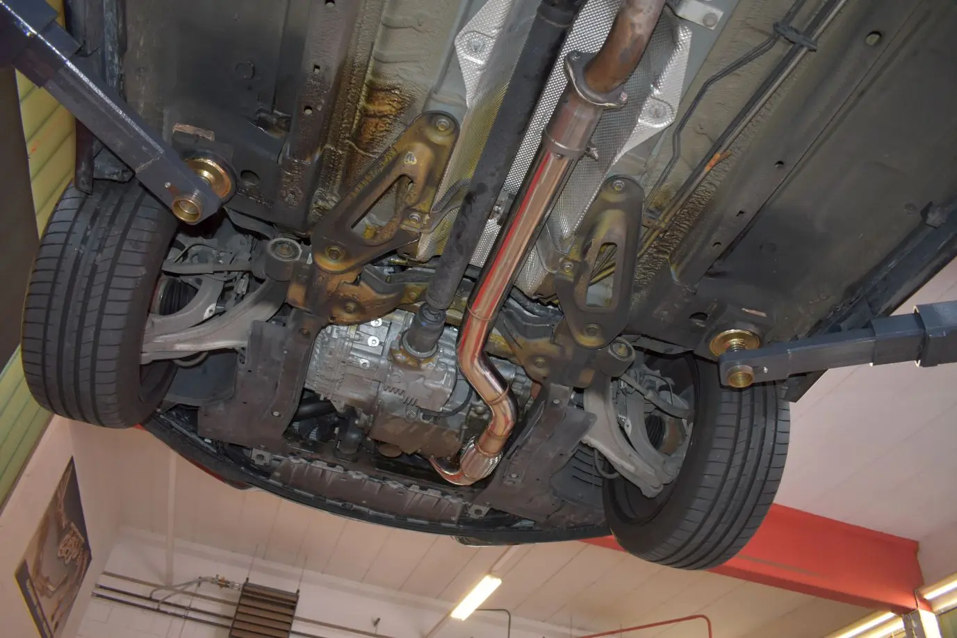 Friedrich Motorsport 76mm Downpipe mit Sportkat 