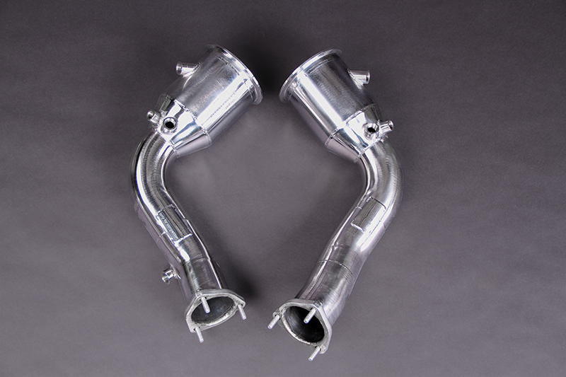 Capristo Downpipes mit 250 Zellen Sporkatalysatoren für Audi S8 D5 und RS6/RS7 C8