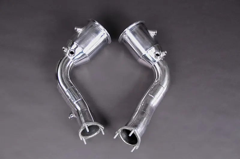 Capristo Downpipes mit 250 Zellen Sporkatalysatoren für Audi S8 D5 und RS6/RS7 C8