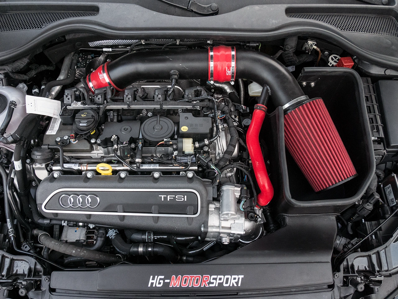 SUV Ansaugrohr Audi RS3 8V/8Y TTRS 8S TuningBild