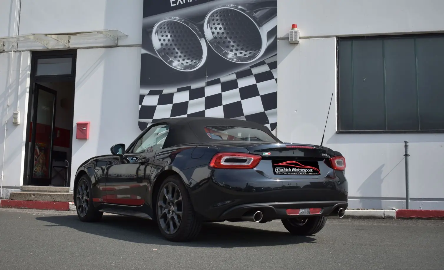  Friedrich Motorsport Duplex Fiat 124 Spider 