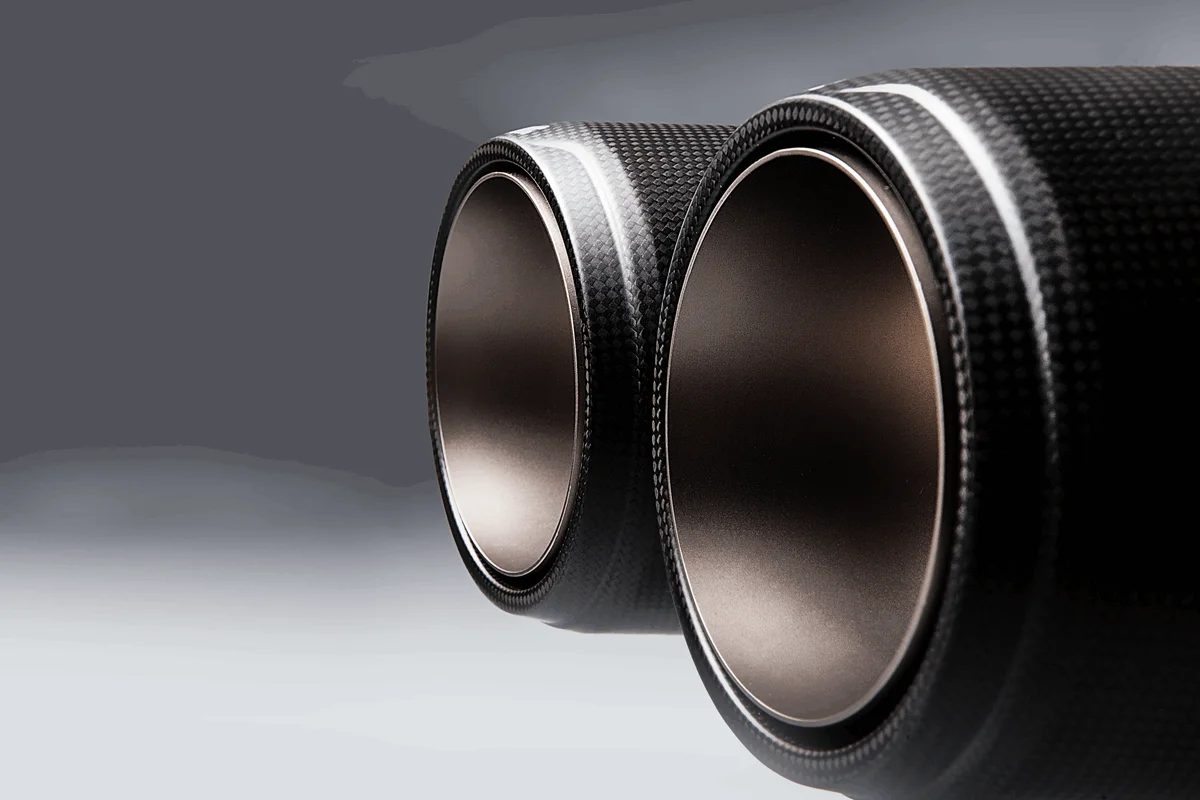 Akrapovic Evolution Line für Nissan GT-R R35 Foto