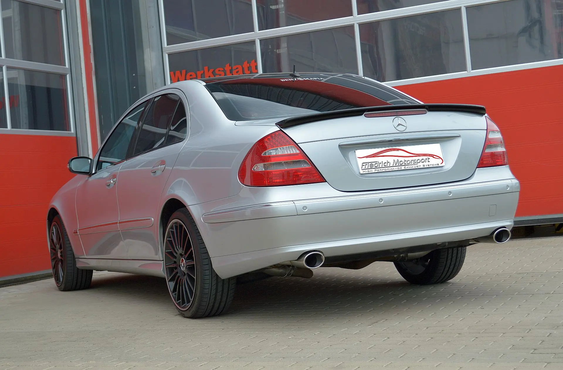 Friedrich Motorsport Duplex E-Klasse W211 