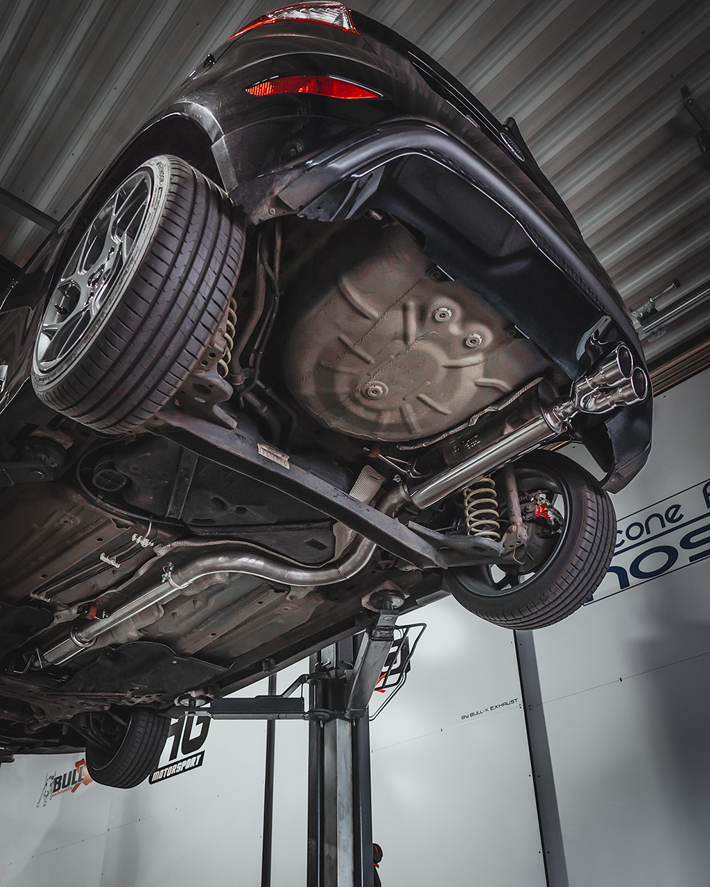 Bull-X ECE Abgasanlage 3 Zoll für Ford Fiesta ST180Bild