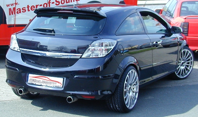 Friedrich Motorsport Gr.A Duplexanlage für Astra H Foto