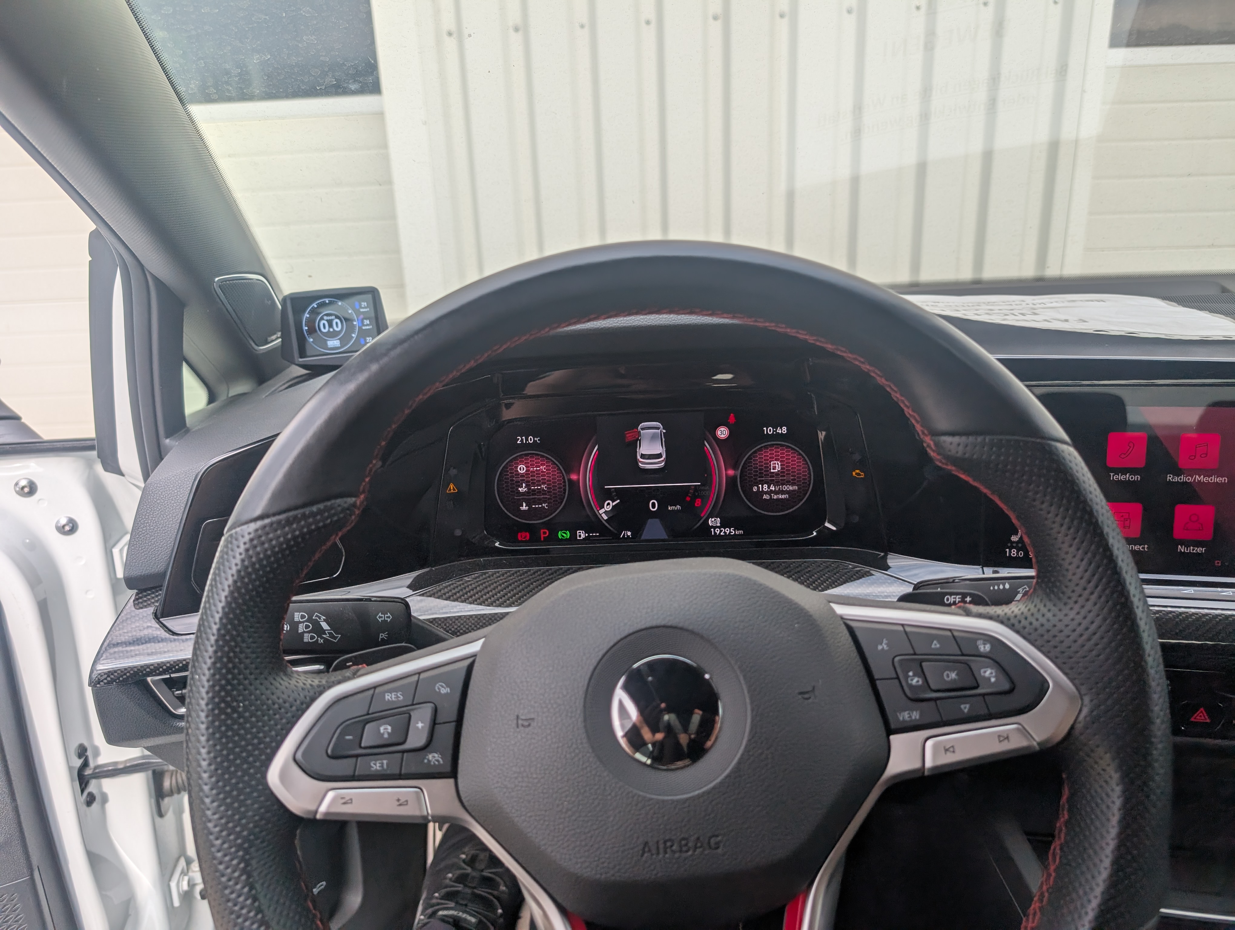 CANchecked MFD28 Gen2 Daten-Display für VW Golf MK8 kaufen